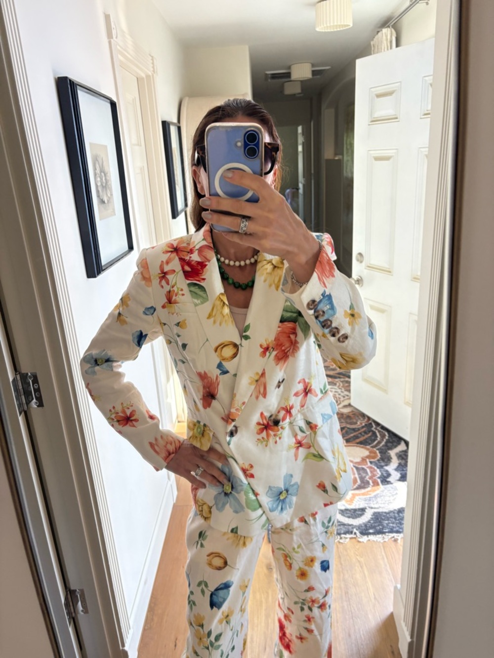 Elie Tahari Garden Party Floral Linen Blend Two-Piece PantSuit Set Blazer + Pant - Picture 4 of 16